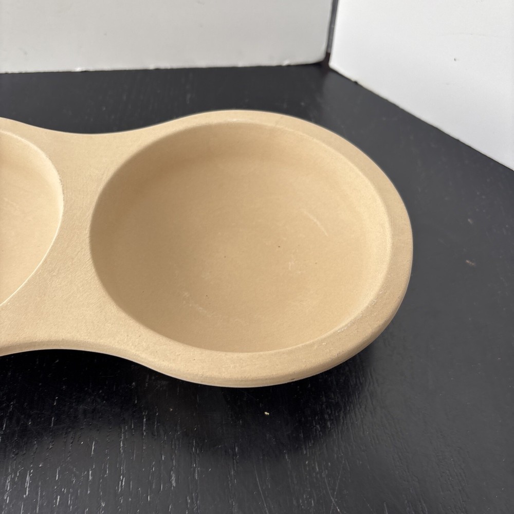 Pampered Chef Stoneware Microwave Egg Cooker for 2 Eggs Model 1372