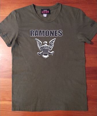 Ramones T-shirt 2004 30th Anniversary Womens/Girls Cotton Large Khaki Green