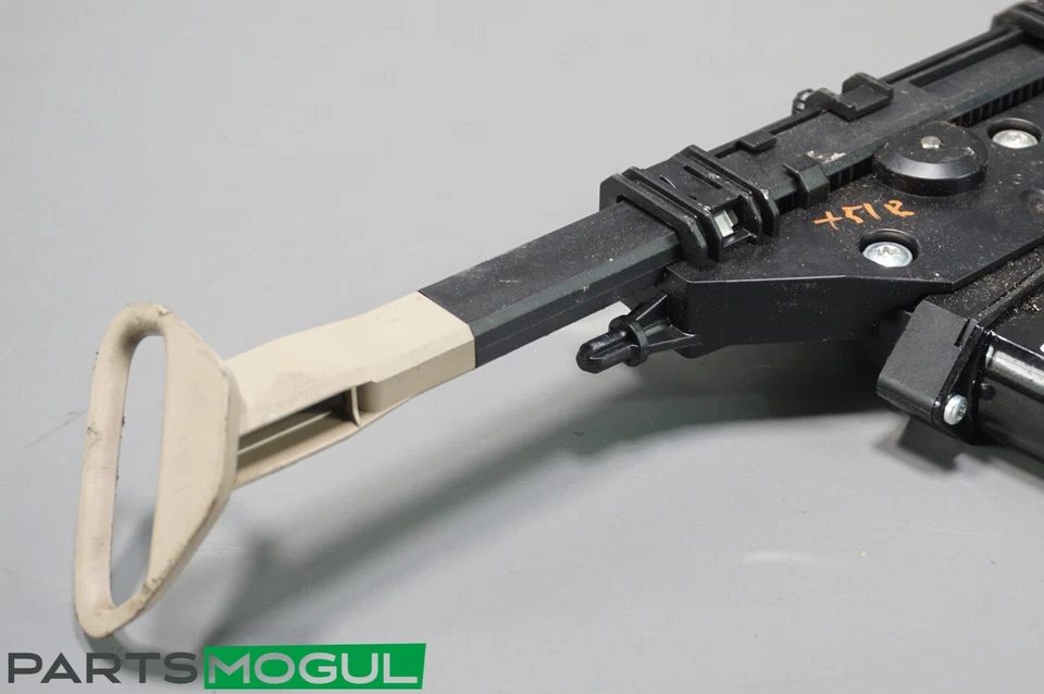 10-17 W207 C207 MERCEDES E CONVERTIBLE CINTURÓN DE SEGURIDAD DERECHO AJUSTADOR ALIMENTADOR OEM Foto 3 de 4