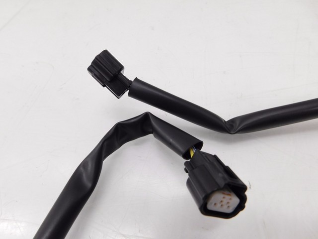 2014-2015 NISSAN VERSA NOTE OEM RIGHT FRONT PASSENGER SEAT WIRES WIRING