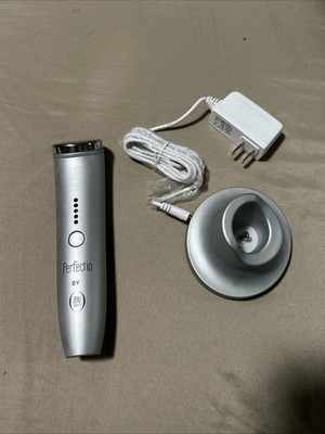 Zero Gravity Perfectio X LED Light Therapy Infrared Device Silver