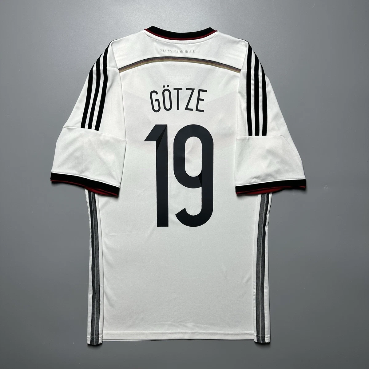 Foulard Supporter Bayern Munich Mario Götze #19 - Polyacrylique Rouge - Pour Adulte