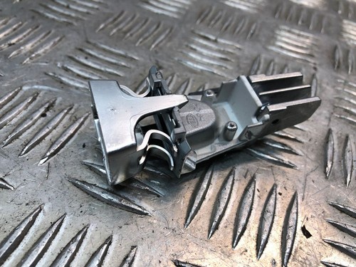 Audi A8 S8 D4 4H 2012 Benzin LED-Tagfahrscheinwerfer 17234800 273kW ATV37315