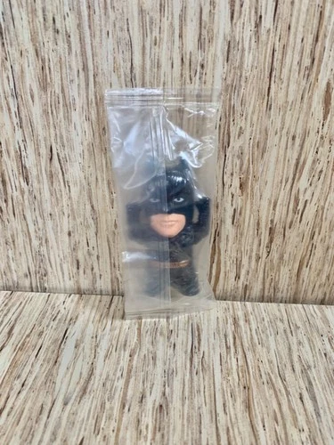 General Mills 2008 DC Comics Batman The Dark Knight Mini Figure - New