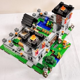 Vintage Lego Retired Minecraft 'The Fortress' 21127  Set 99.99% Complete! No Box