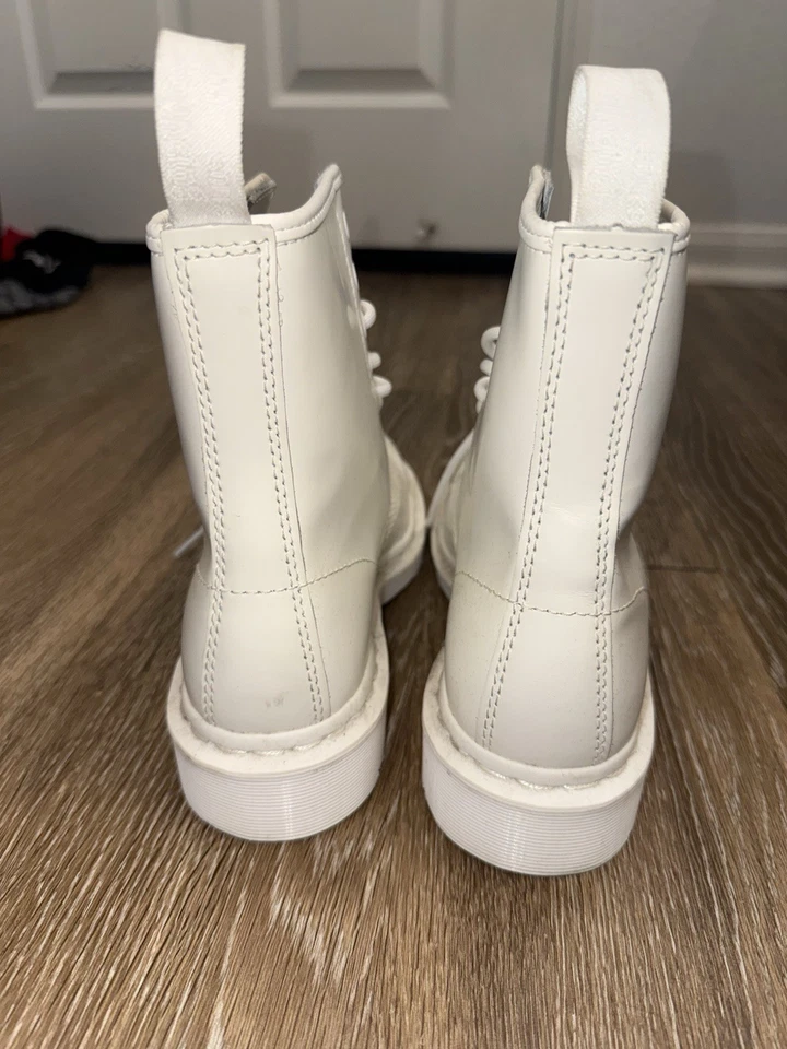 Женские белые кожаные боевые ботинки Dr. Doc Martens Luana AW004 размер 7 - Изображение 4 из 4