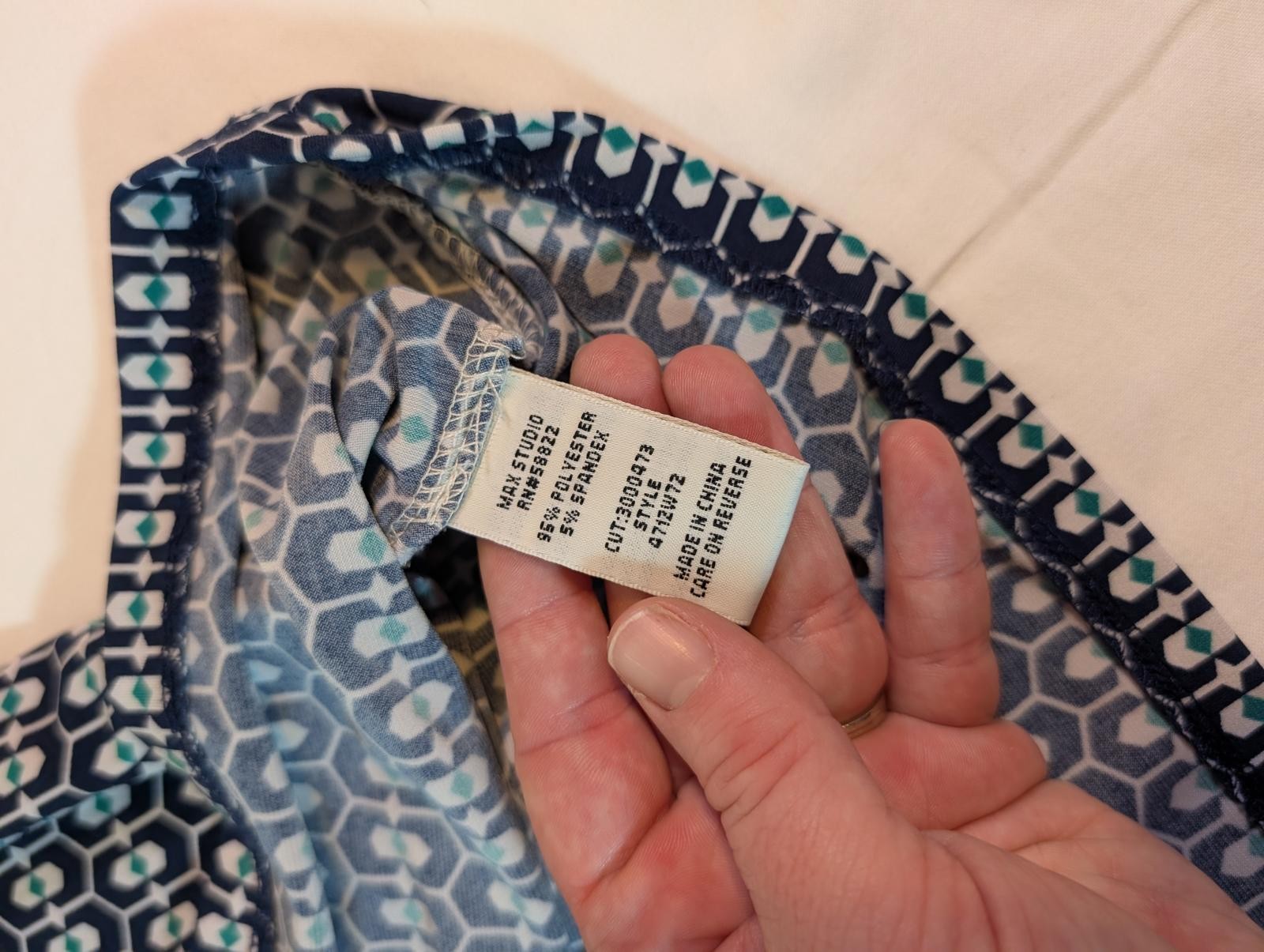 Max Studio Women's Large Geometric Patterned Cap … - image 6