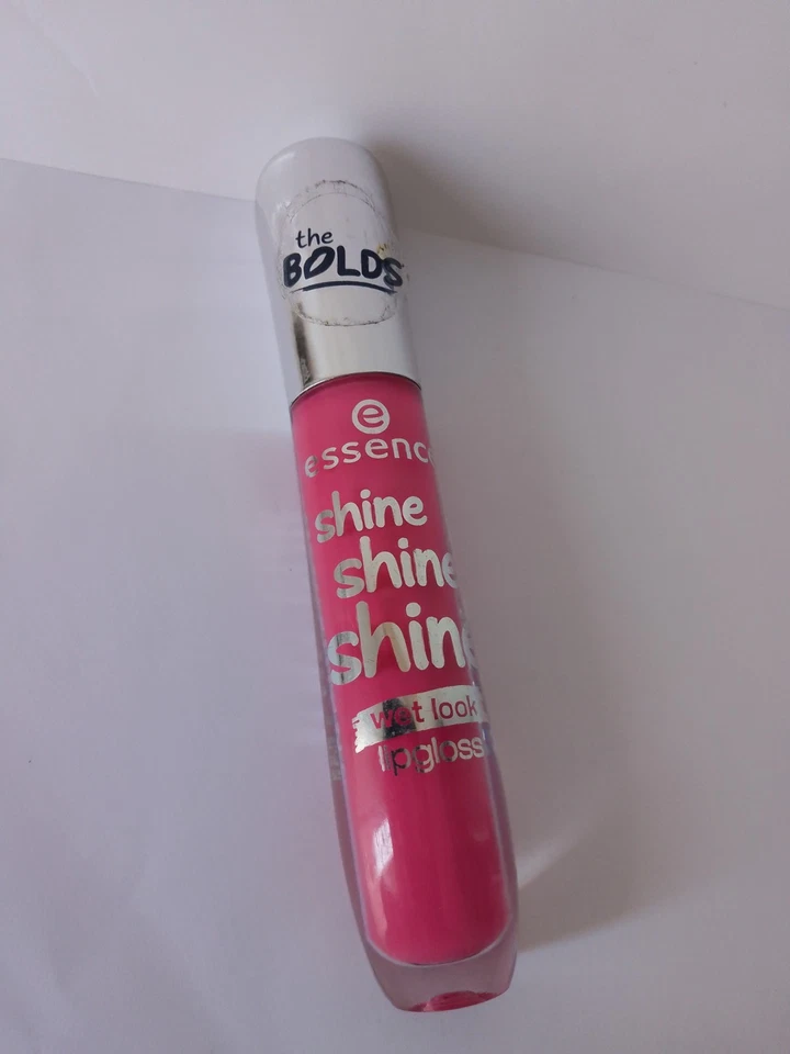 cosmetics - Image 1 of 1