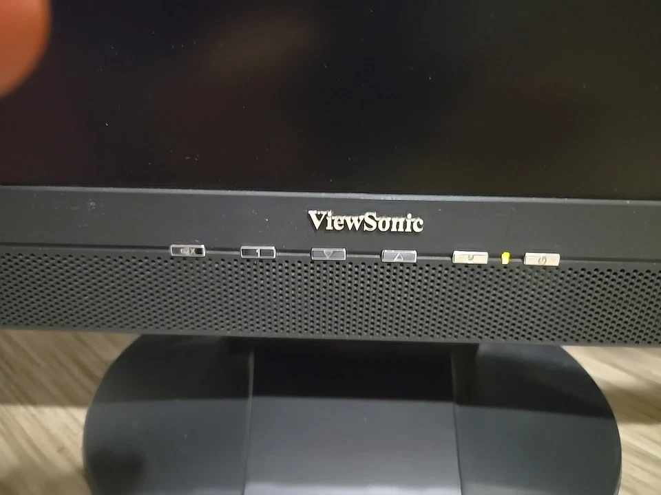 ViewSonic VA1912WB-3 Model VS10866 LCD Monitor With Power Cable Tested Great - Image 3 of 4