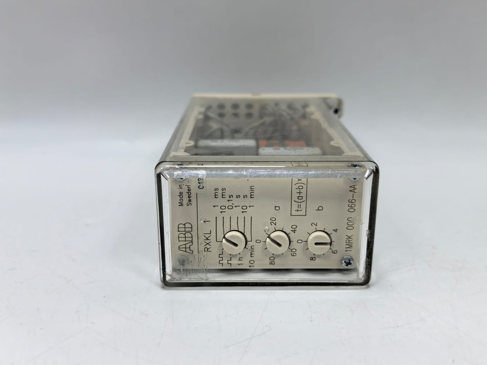 ABB 1MRK 000 066-AA TIMER RELAY RXKL 1