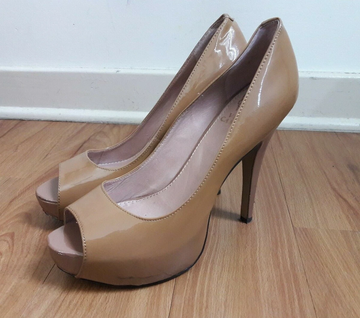 Vince Camuto Tan Natural Leather Peep Toe Pumps Heels Shoes Womens