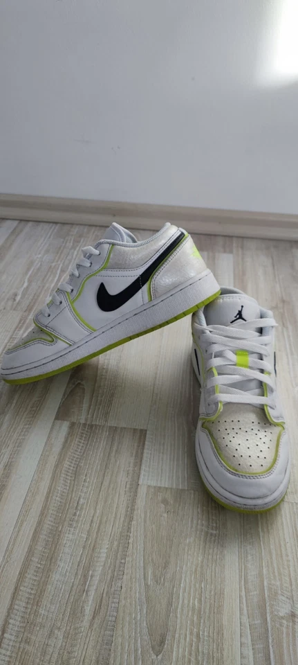 Nike Air Jordan 1 Low, Foto 2 von 5