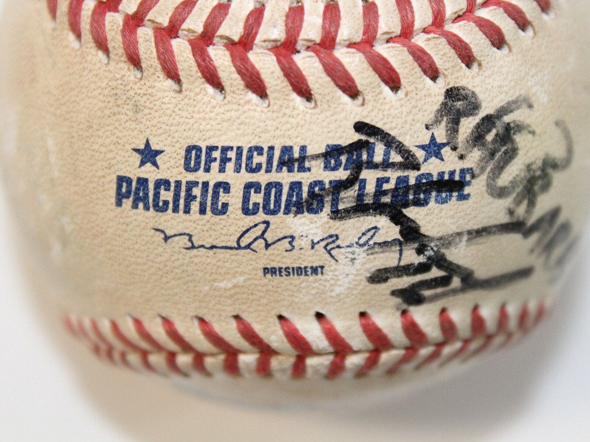 O fficial  Ｐacific Coast League サインボール s-l1200.jpg
