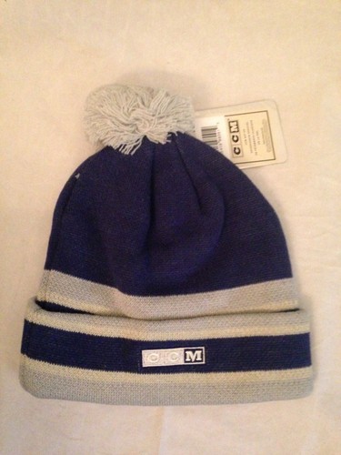 Toronto Maple Leafs NEW Cuffed Winter Hat w/ Pom . NHL Hockey Fan Women Men Cap - Picture 3 of 3