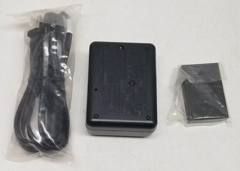 New Olympus Li-ion Battery Charger BCS-1 Charger with Battery PS-BLS1 PEN Evolt - Image 2 of 4