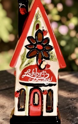 Blue Sky Clayworks LADYBUG LOUNGE 2026 Candle House NEW IN BOX Auth Retailer
