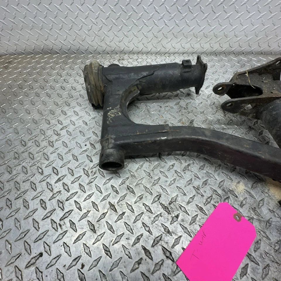 92-00 YAMAHA TIMBERWOLF 250 1997 YAMAHA OEM BASCULANTE TRASERO SUSPENSIÓN TRASERA OSCILANTE Foto 4 de 4