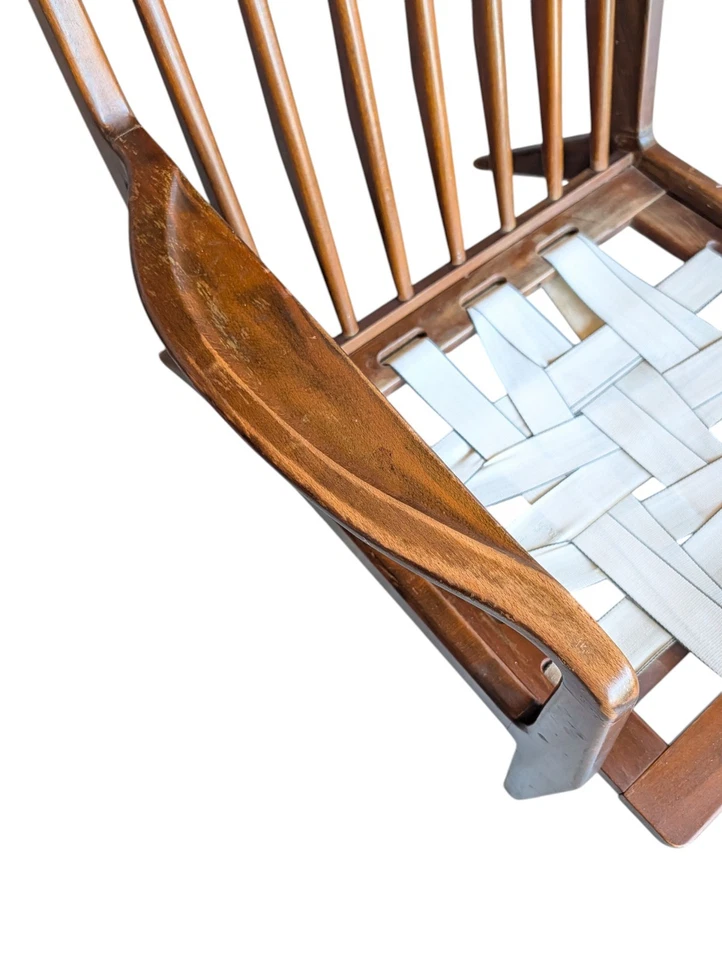 Современное кресло для отдыха Lawrence Peabody середины века из орехового дерева сделано в Дании - Изображение 4 из 4