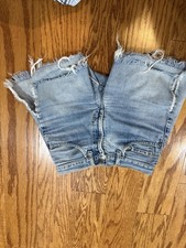Vintage Women's 501 Cut Offs Little e Denim Shorts. Frayed Boho Daisy Dukes