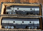 Vintage Tenshodo EMD F-9 Diesel Locomotive and passenger car NYC  — photo 1