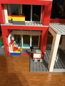 LEGO CITY: Fire Station (60004)