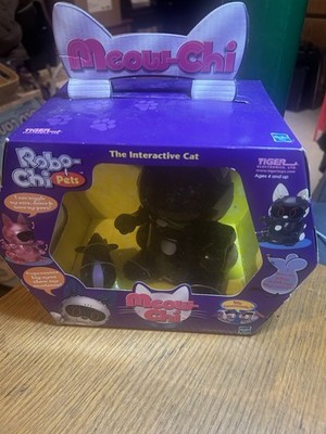  2000 Tiger Electronics Sega Toys Meow-Chi Interactive Robo-Chi Pet #59705 NOS