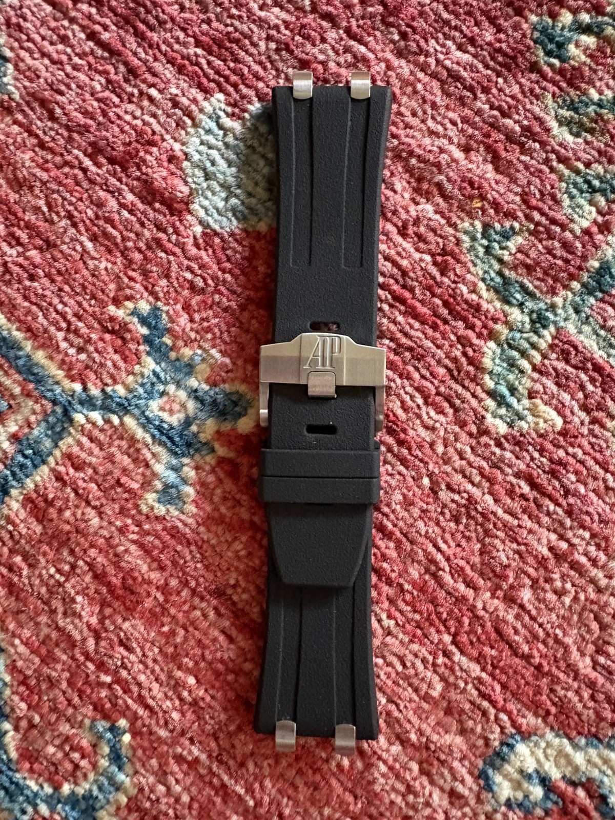 AUDEMARS PIGUET 42mm Black Rubber Strap With BUCKLE and CLASP AUTHENTIC FULL SET