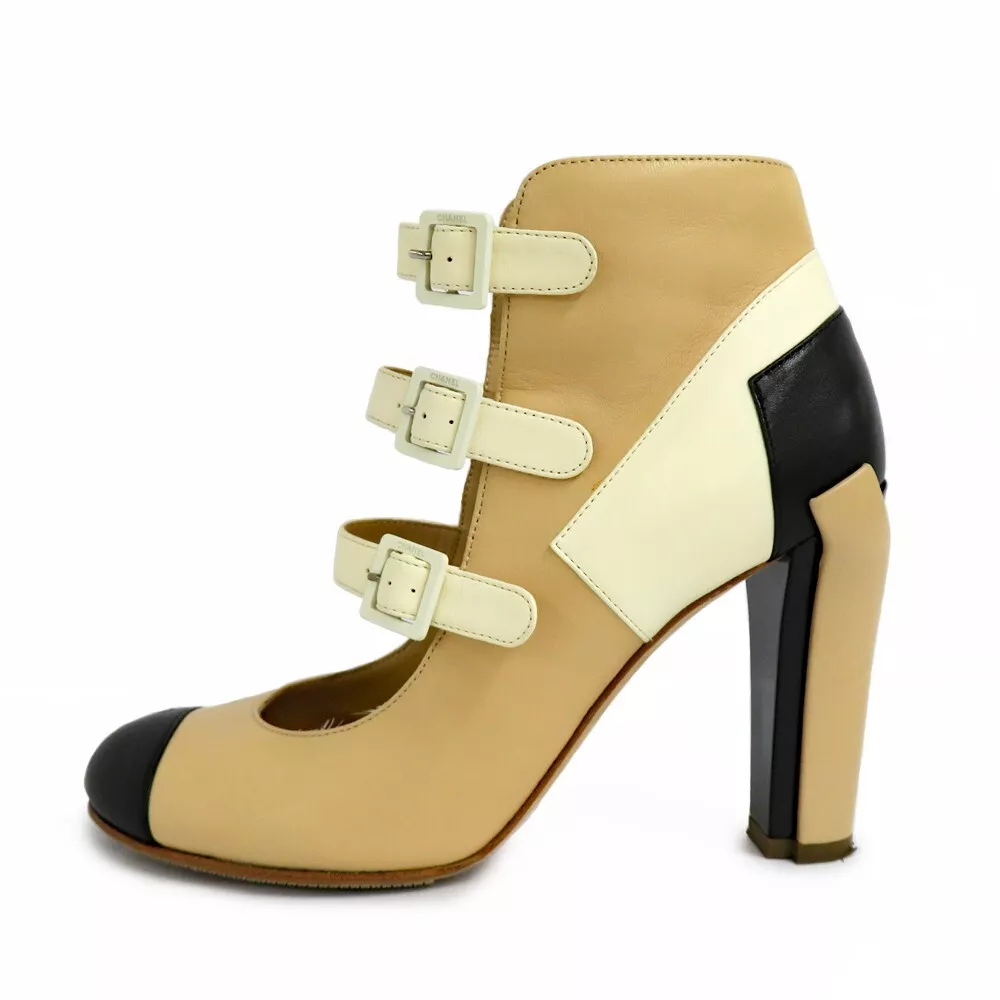 CHANEL G29128 Leather Short Boots 35.5 Beige X Black x White Auth