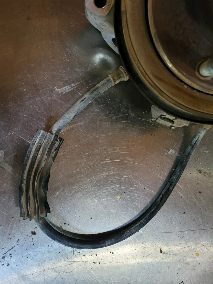 2003-2007 Cadillac CTS Spindle Knuckle Hub Rear Right Passenger 88952000 oem — 第 4/4 张图片