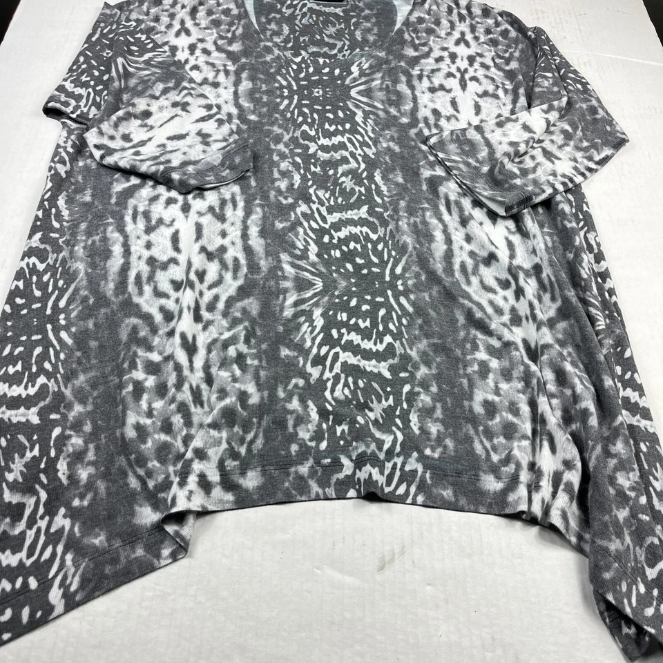 🔥 55% DE DESCUENTO! Camisa túnica tejida con estampado animal manga 3/4 Nally & Millie EE. UU. 3x Foto 2 de 4