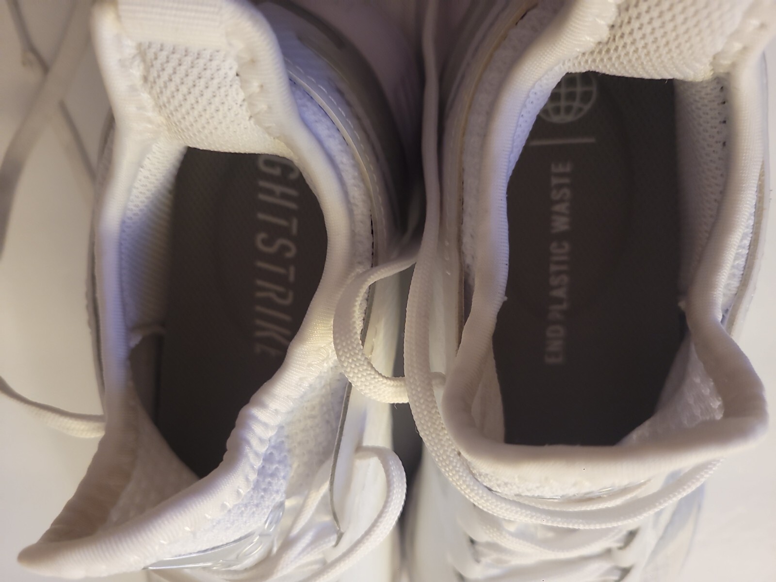 Adizero Ubersonic 4 Women’s Tennis Shoe Size 5 (GW251… Gem