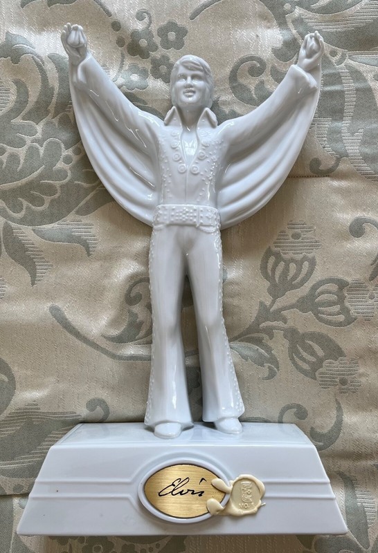 1982 McCormick Elvis Designer II White Decanter  Music still plays!  Empty