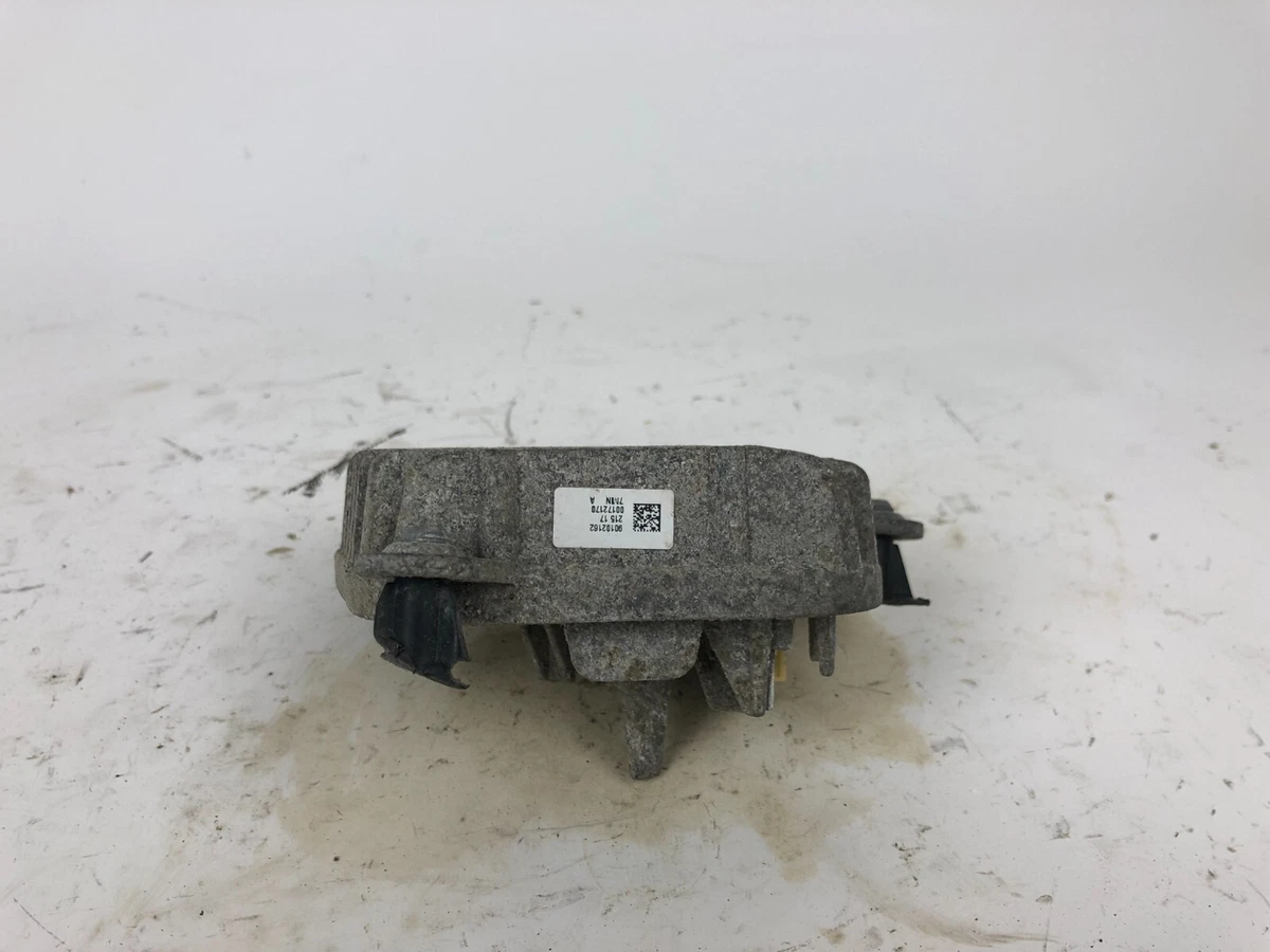 BMW 3 Series F34 DRL Daytime Running Light Control Module 90102162 