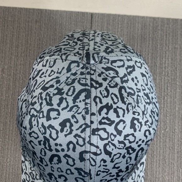 Picture 4 of 12