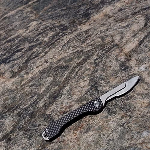 outROAR Gear Folding Scalpel Knife with Carbon Fiber Handle & 10 Replaceable - Picture 5 of 9