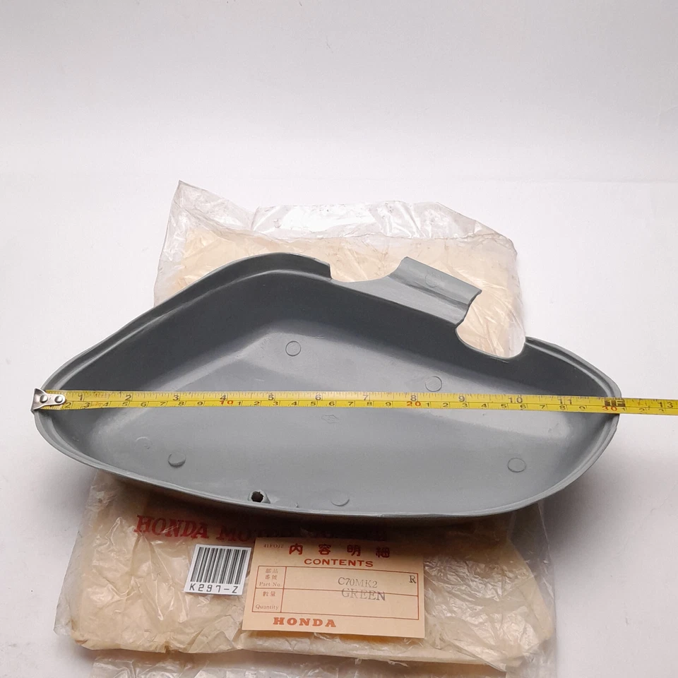 Caja de cuadro de cubierta lateral Honda C70 C90 batería NOS #3 Foto 3 de 4