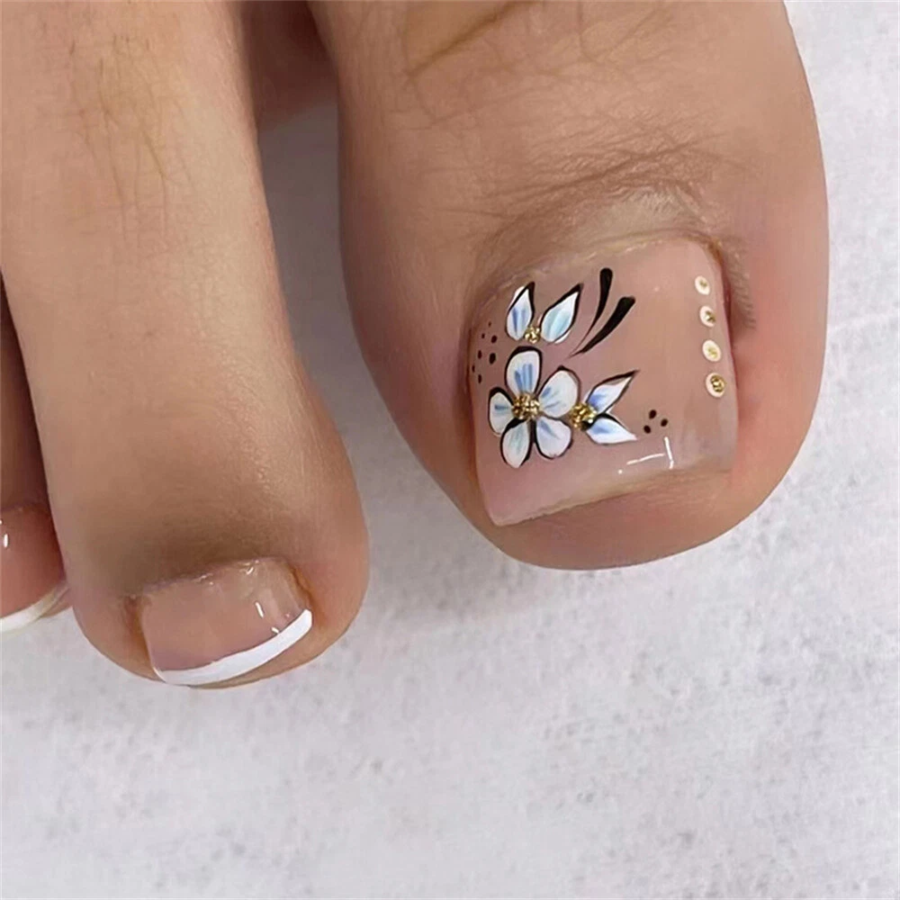 flower toe nails