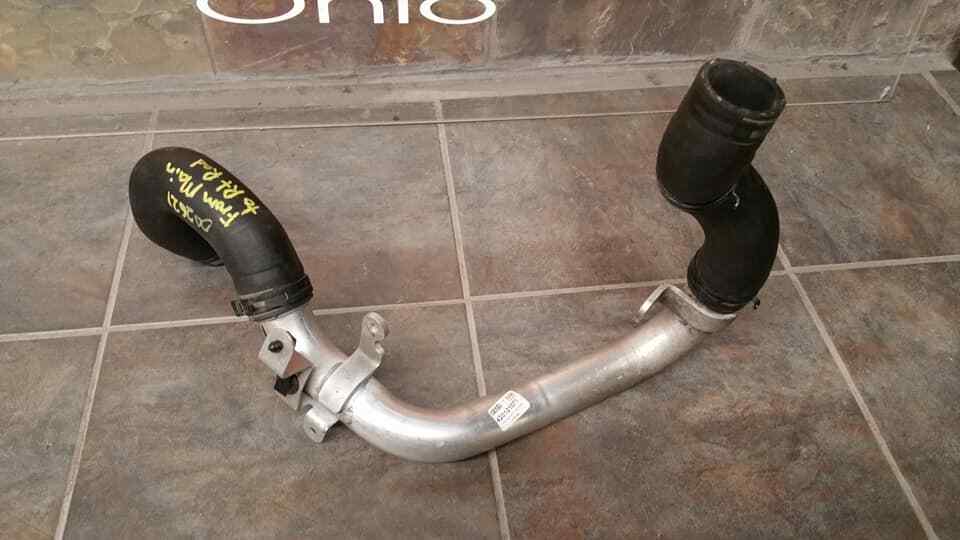 AUDI R8 GEN 1 RADIATOR HOSE PIPE MAIN RADIATOR TO PASSENGER RADIATOR 420 121 071