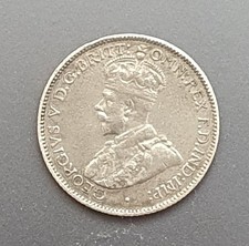  Aus , King George V Silver Sixpence 2.7g   & 1942 King George VI Three Pence