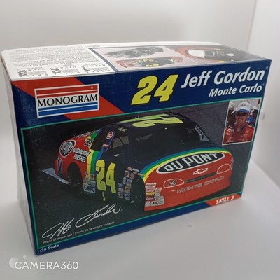 Monogram 1 24 Scale Jeff Gordon 24 DuPont Monte Carlo Model Kit Skill 3