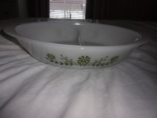 Vintage Glasbake White Divided Casserole Serving Baking Dish Green Daisy J2352