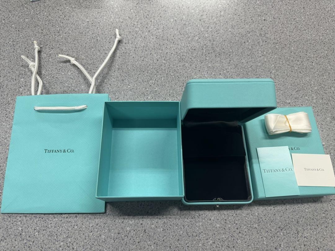 Near Mint Tiffany＆Co Genuine Necklace Jewelry Case Blue Box From Japan