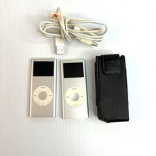 Apple iPod Nano 2nd Generation A1199 4GB Silver Lot of 2 Not Fully Tested