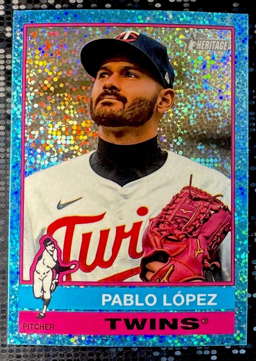 2025 Topps Heritage - Pablo Lopez #131 Chrome Light Blue Sparkle - Twins