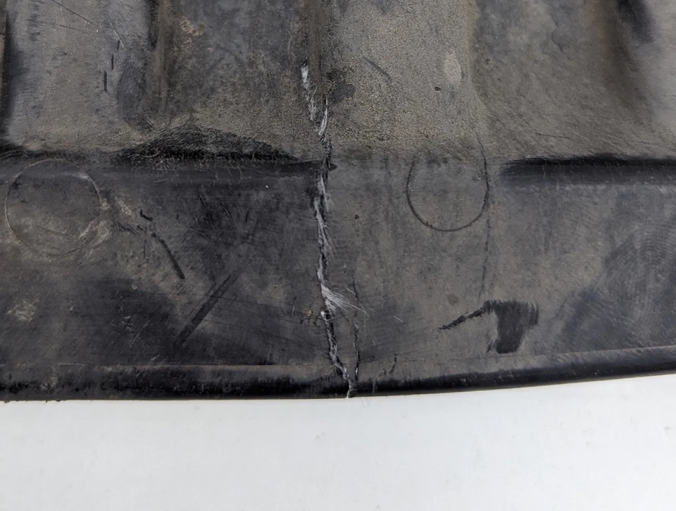 Audi A4 B8 2.0T 2009-2012 cubierta protectora contra salpicaduras delantera debajo del motor OEM Foto 2 de 4