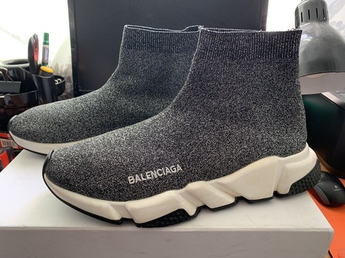 $1249 Authentic BALENCIAGA Speed 