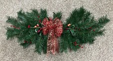 Bożonarodzeniowy spray do gałęzi sosny - Nowa czerwona kokardka i jagody, Nad drzwiami, Hearth, używany (b)