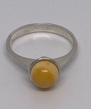 Vintage Ring Natural Amber stone Sterling Silver 925 size 8 .Weight 2.36 g.