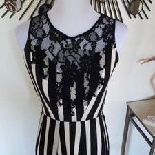 Guess Sleeveless Lace Dress Black and White Striped Size M