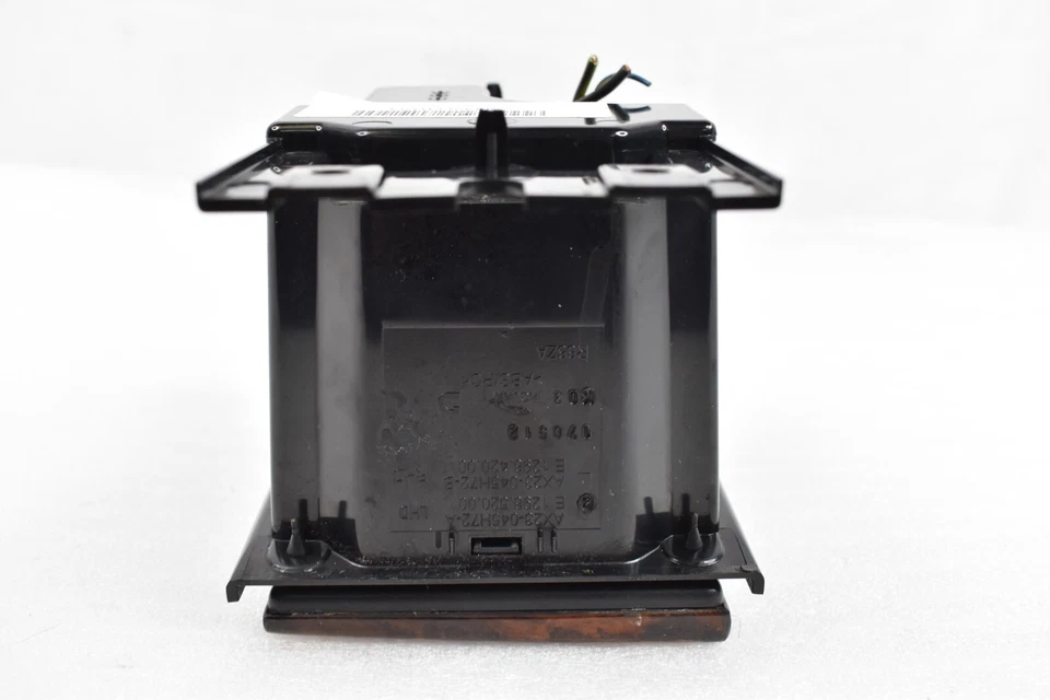 Jaguar XF XFR XFR-S 2009-2015 - consola central cenicero compartimento encendedor OEM Foto 3 de 4